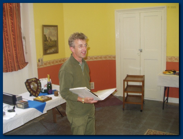 600x449 pixels (94K)